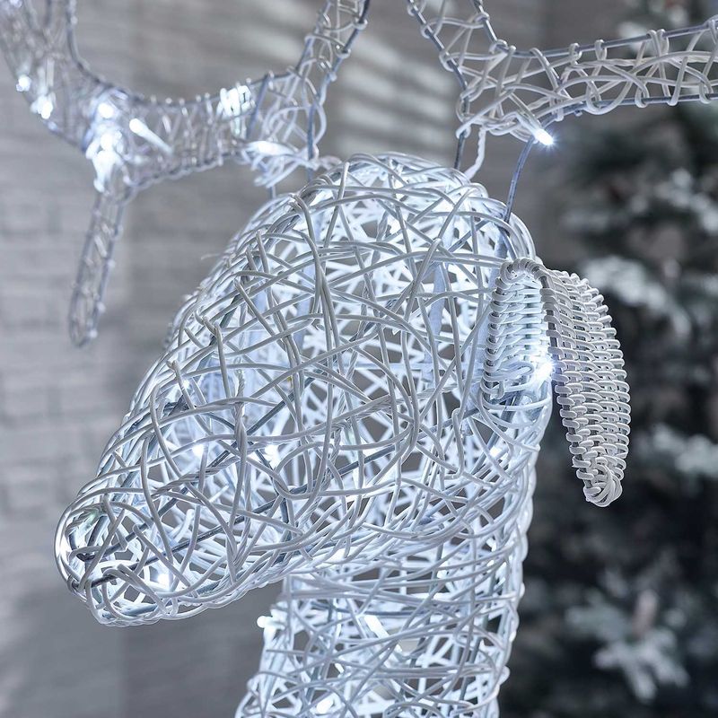 Comet Rattan Reindeer Figure - 180cm - 240 LEDs - White