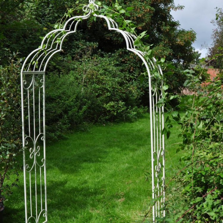 Osbourne Grohl Metal Garden Arch - Cream