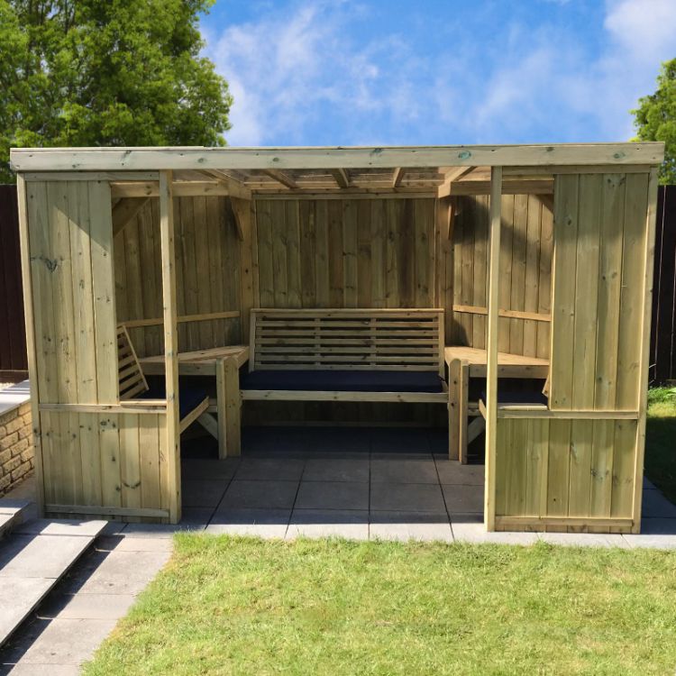 Moorvalley Deluxe 7 Seater Family Arbour