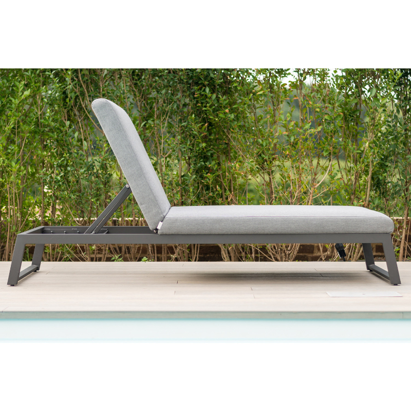 Palermo Outdoor Fabric Sunlounger - Flanelle