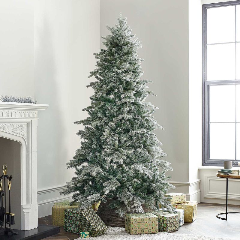 Vixen Sitka Spruce Frosted Artificial Christmas Tree - 5ft